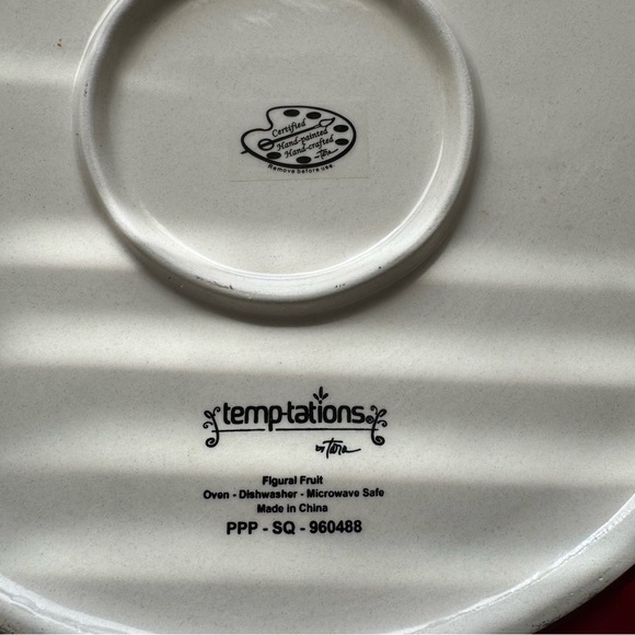 Temptations by Tara Strawberry Braided Platter‎ 13.75” across - Picture 3 of 3